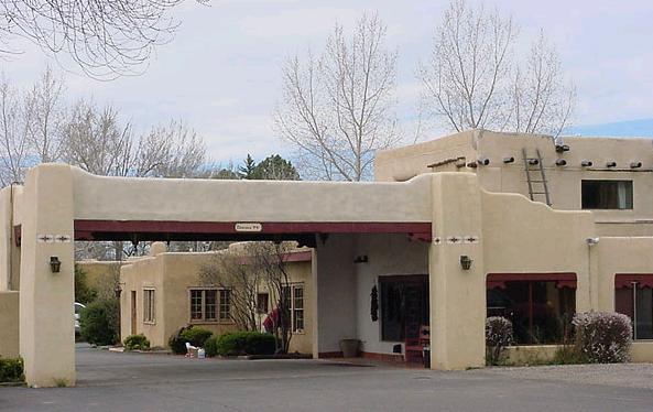 El Pueblo Lodge - thumb 5