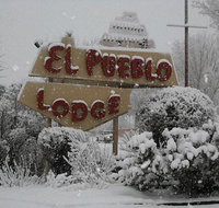 El Pueblo Lodge - Accommodation Michigan