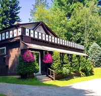 The Wilderness Inn Chalets - Accommodation Michigan