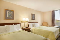 Days Hotel by Wyndham Buffalo Airport Accommodation Michigan