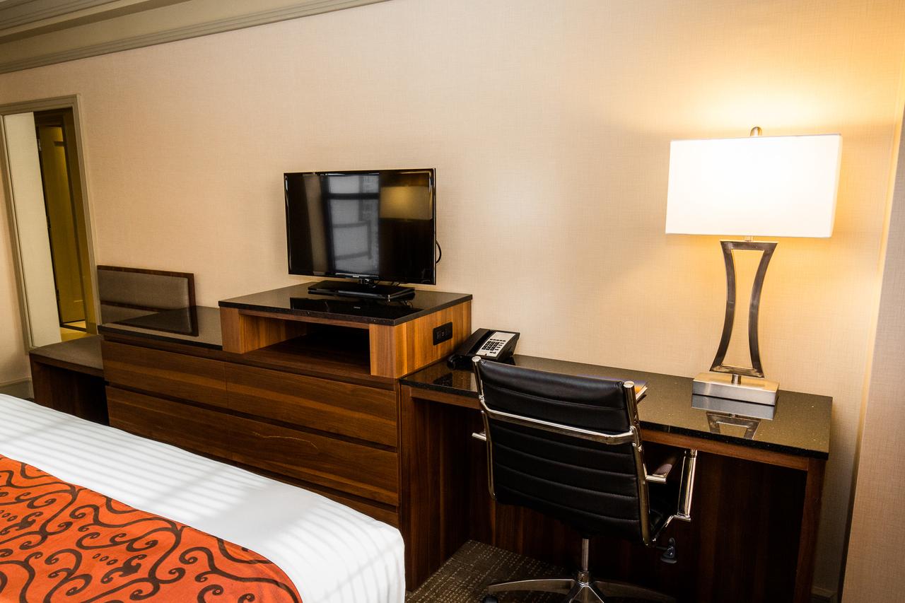 The Belvedere Hotel - thumb 23