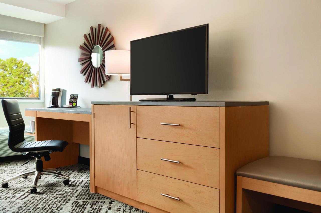 Radisson Hotel Charlotte Airport - thumb 8