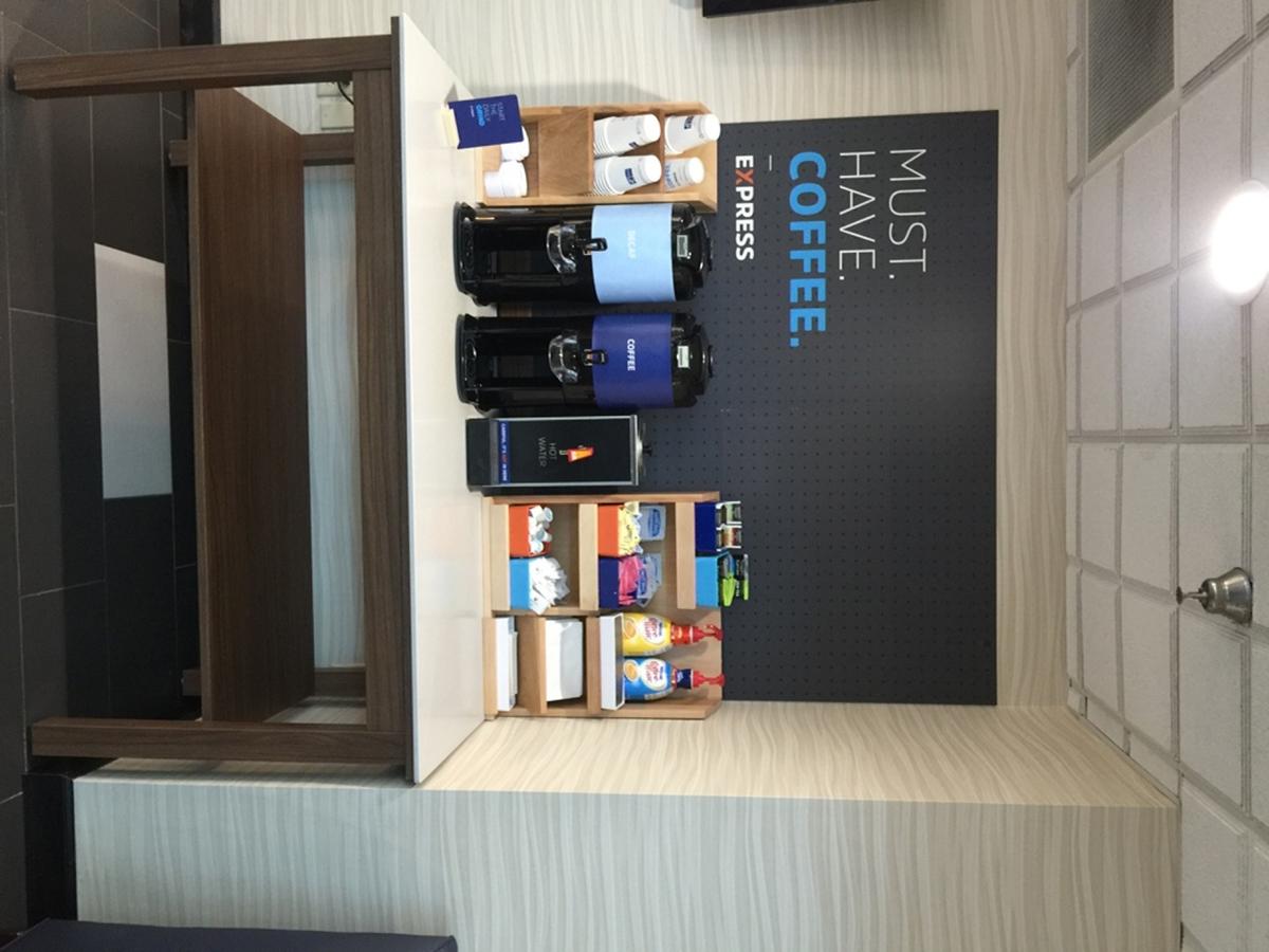 Holiday Inn Express Hotel & Suites Sanford - thumb 6