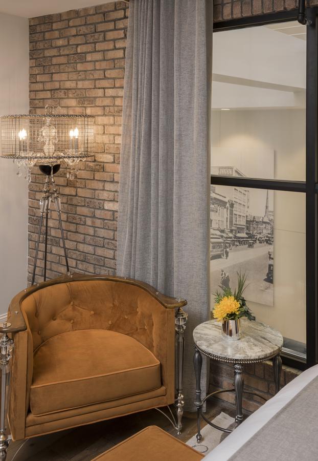 The Ivey's Hotel - thumb 8