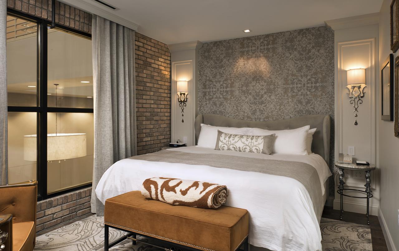 The Ivey's Hotel - thumb 9