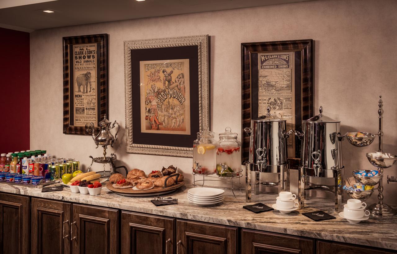 The Ivey's Hotel - thumb 30