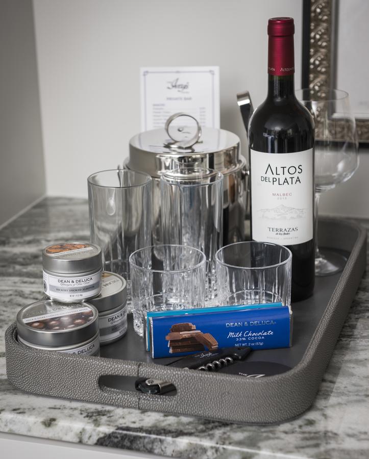 The Ivey's Hotel - thumb 20