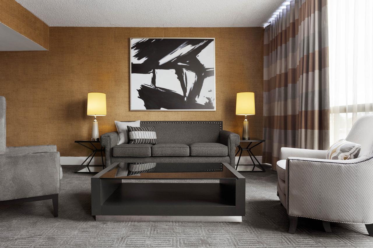 Sheraton Charlotte Hotel - thumb 12