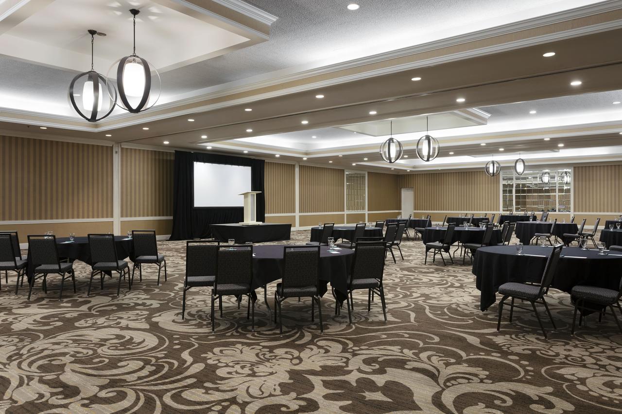 Sheraton Charlotte Hotel - thumb 24