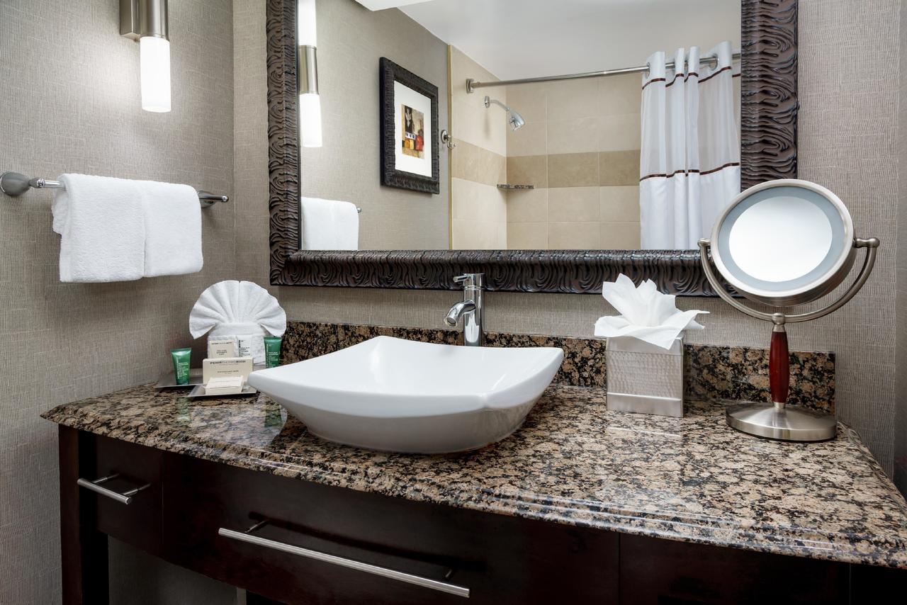 Hilton Charlotte University Place - thumb 10