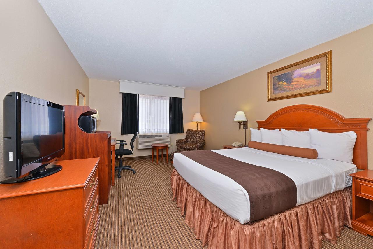 Kelly Inn Minot - thumb 5