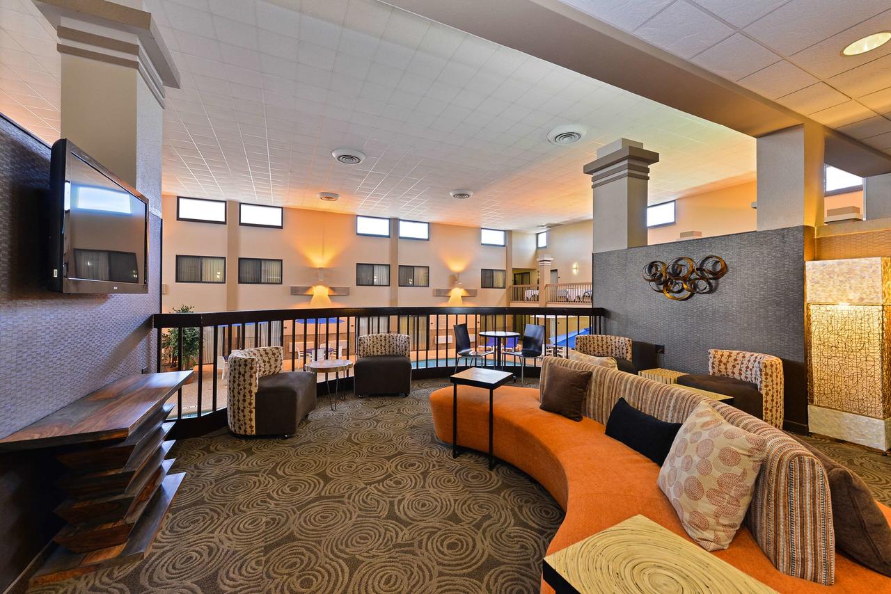Kelly Inn Minot - thumb 24