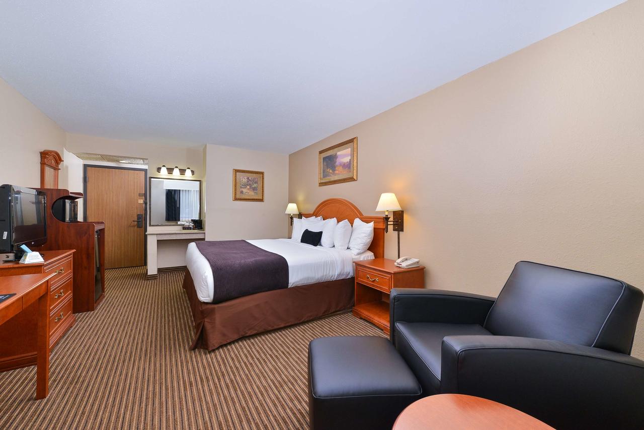 Kelly Inn Minot - thumb 10