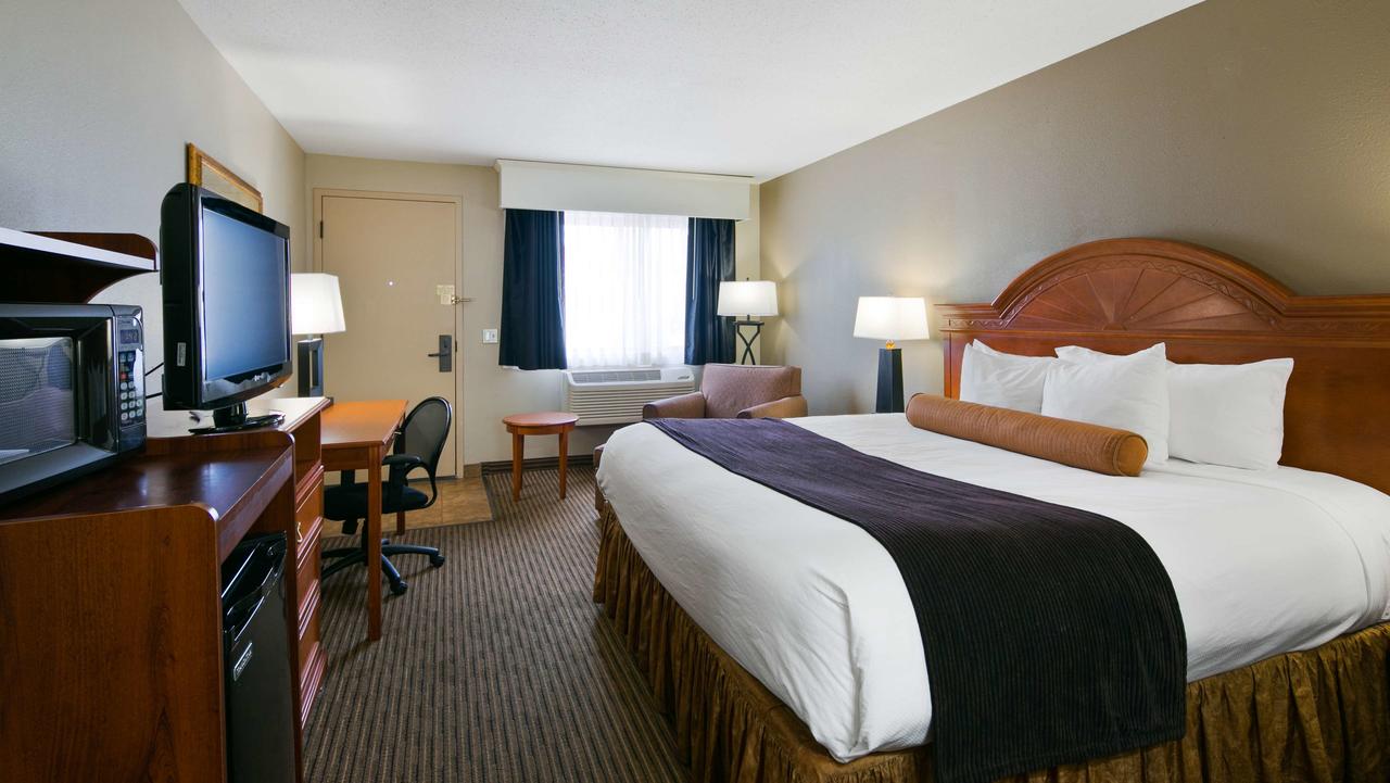 Kelly Inn Minot - thumb 14