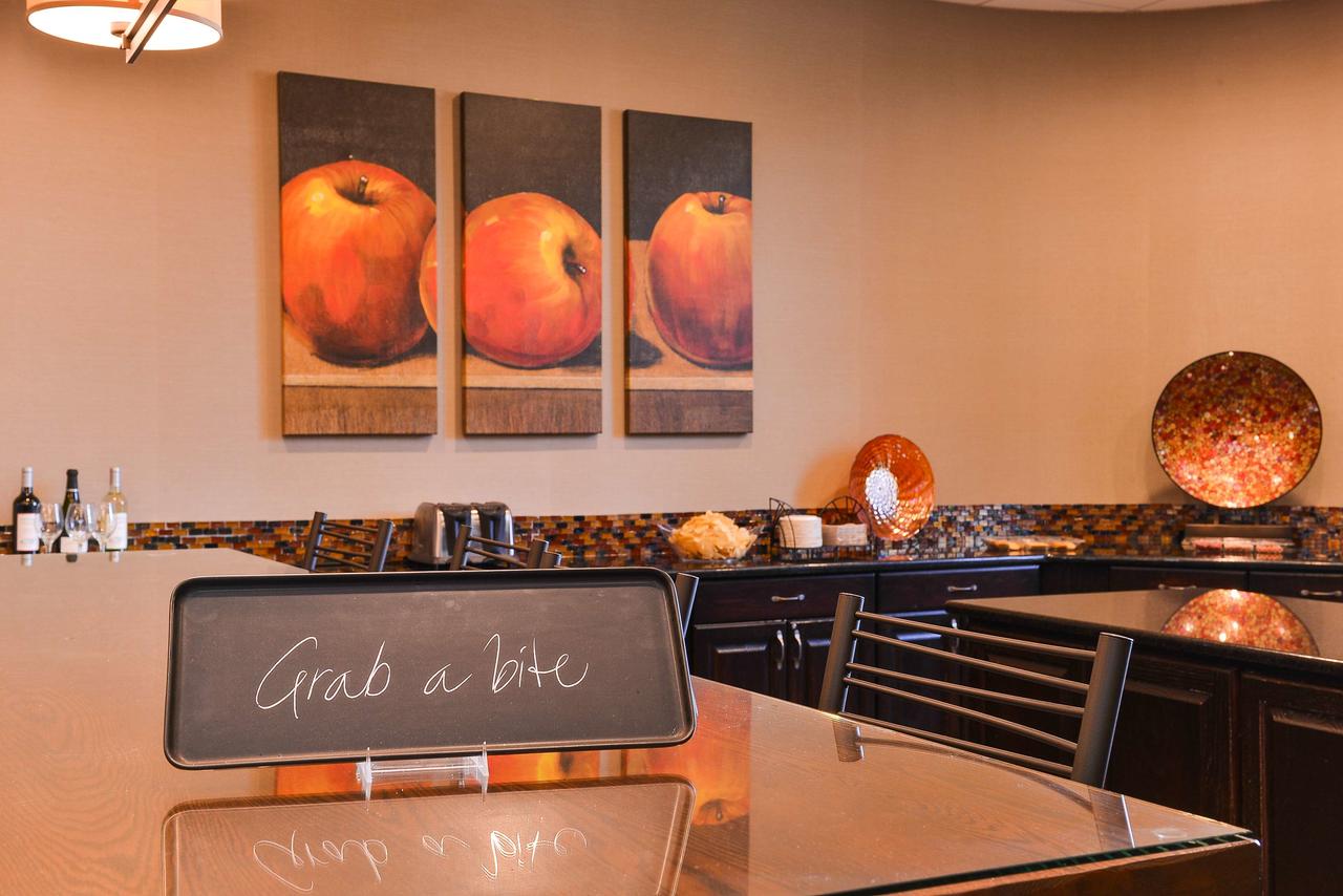 Kelly Inn Minot - thumb 22