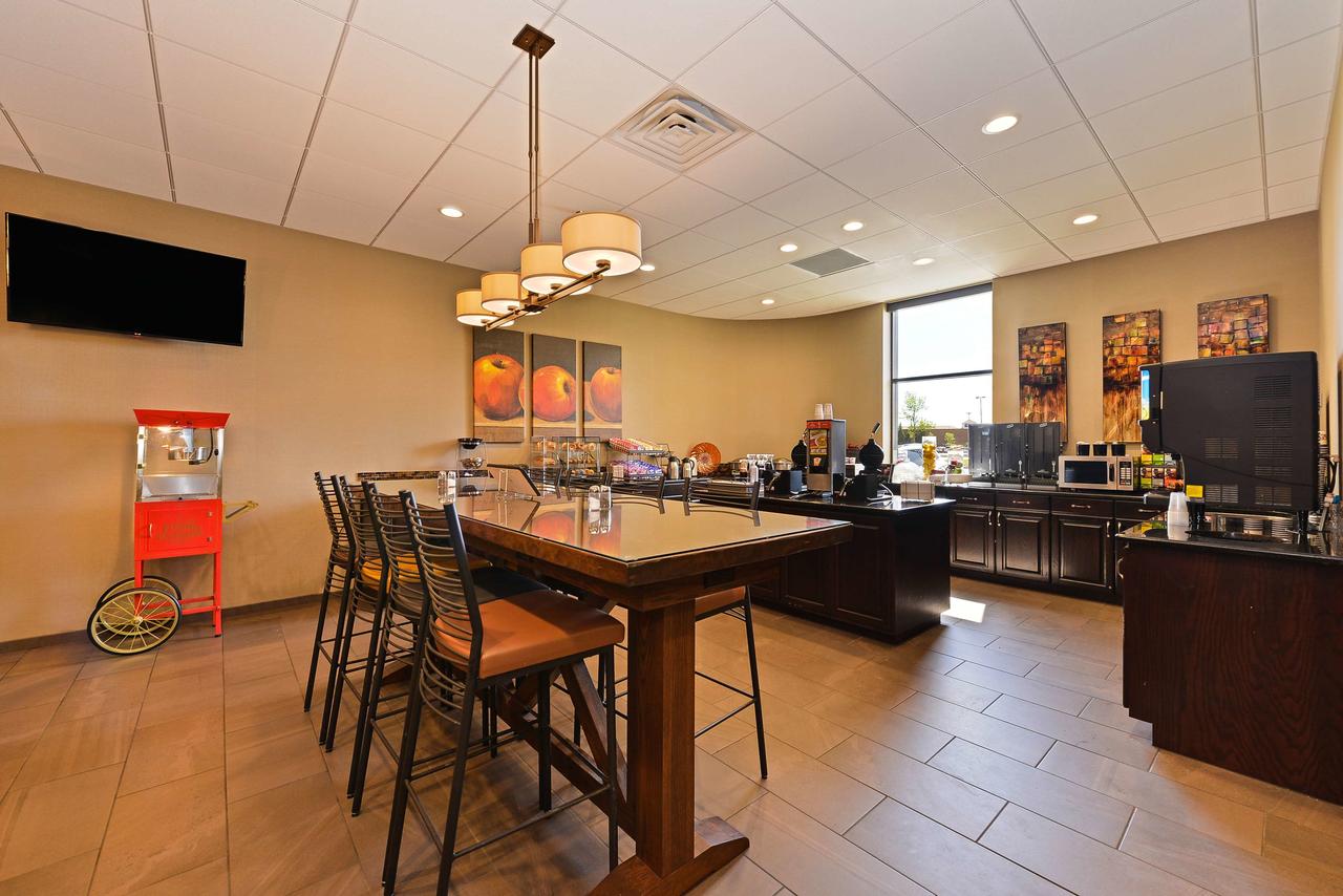 Kelly Inn Minot - thumb 18