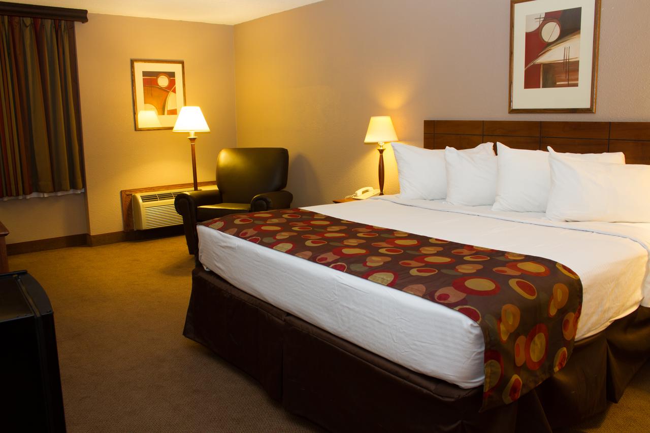 Ramada By Wyndham Bismarck - thumb 2
