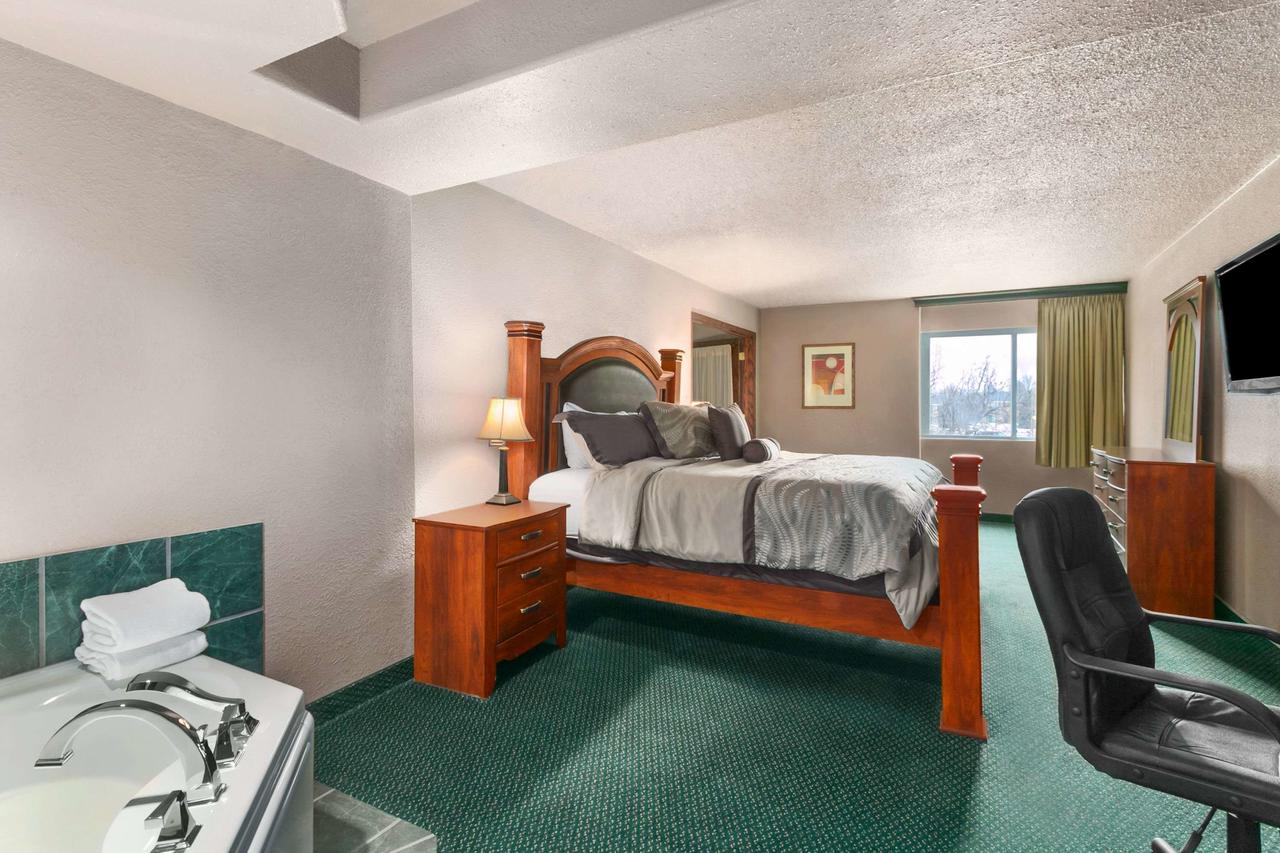 Ramada By Wyndham Bismarck - thumb 39