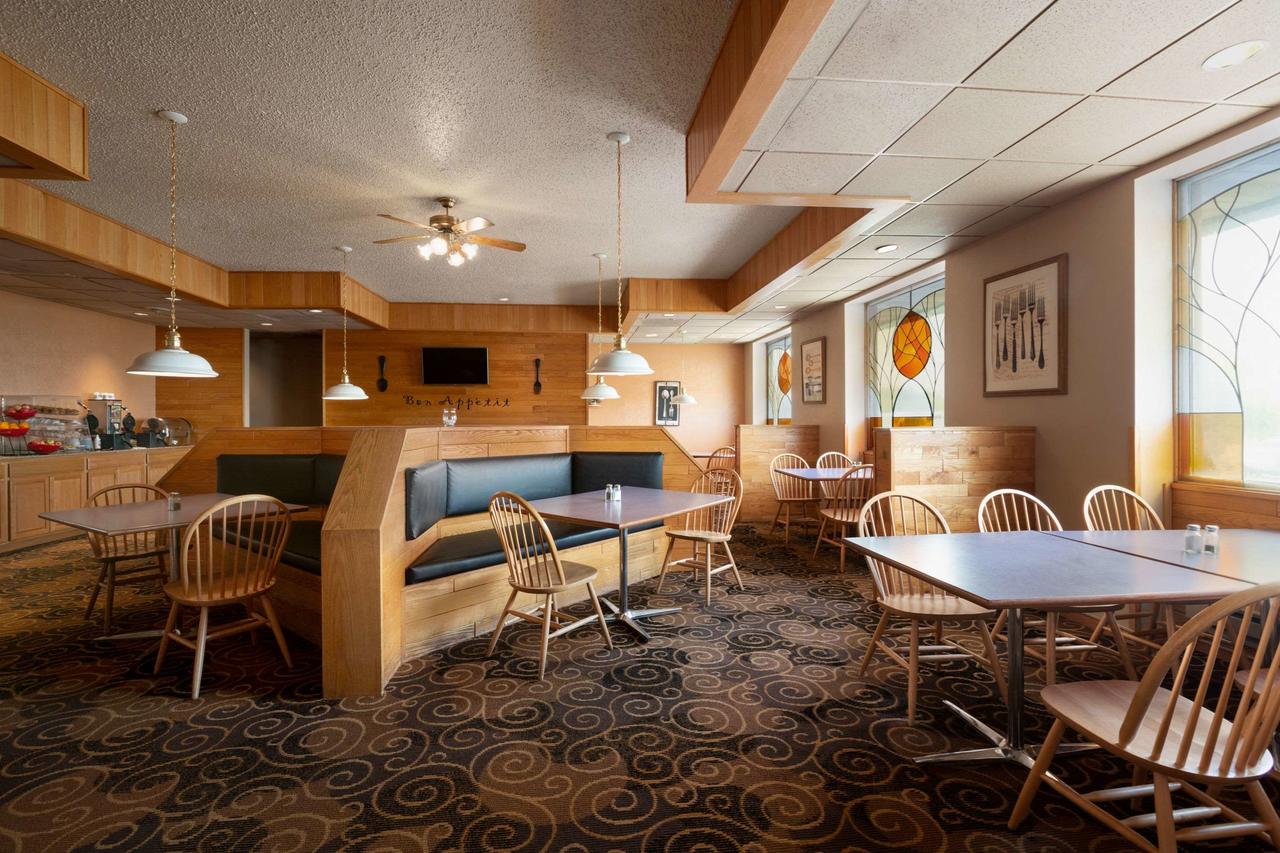 Ramada By Wyndham Bismarck - thumb 40