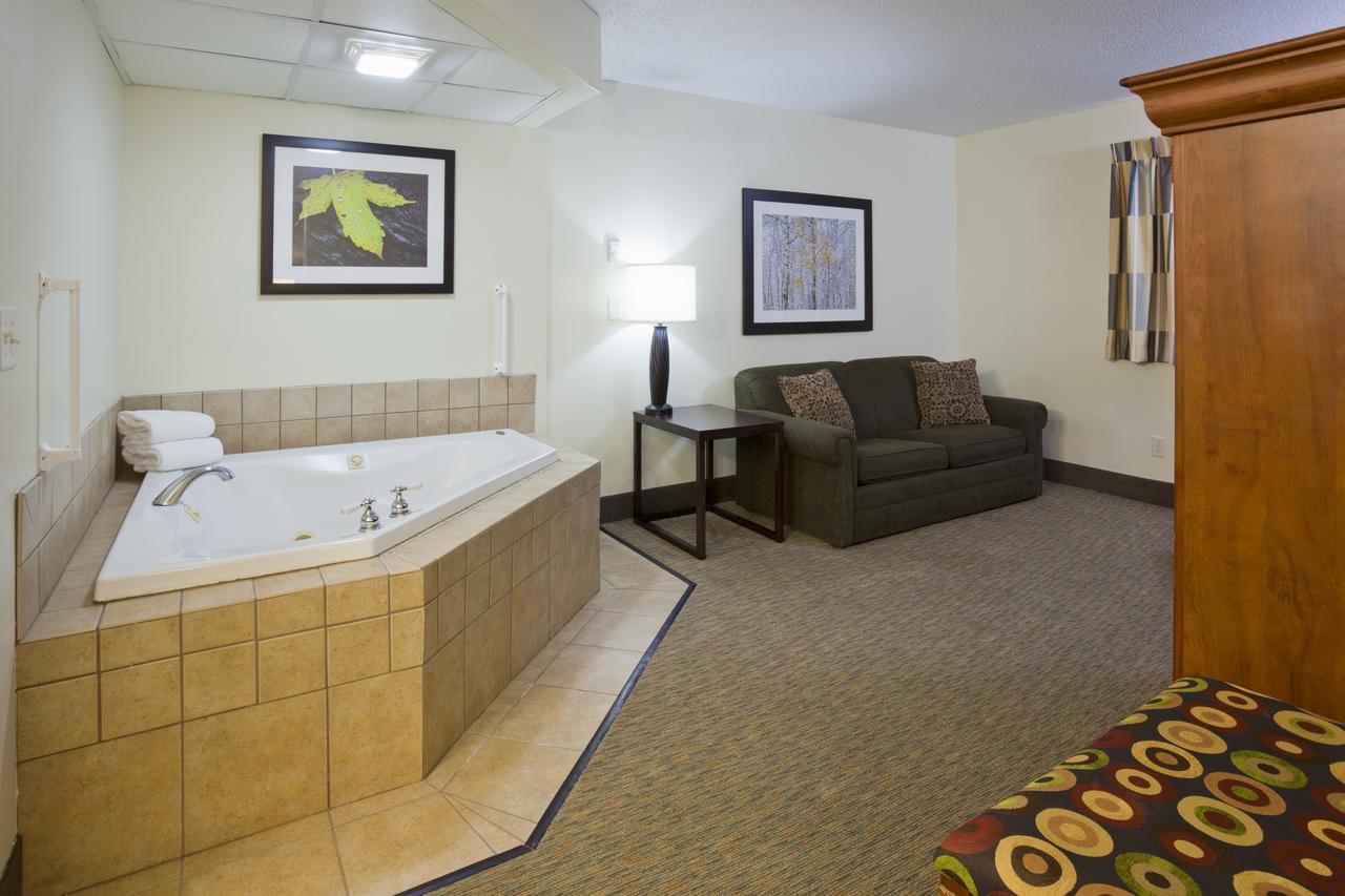 Fargo Inn And Suites - thumb 25