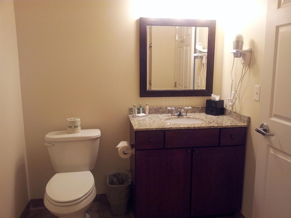 Noble Inn Minot - thumb 43