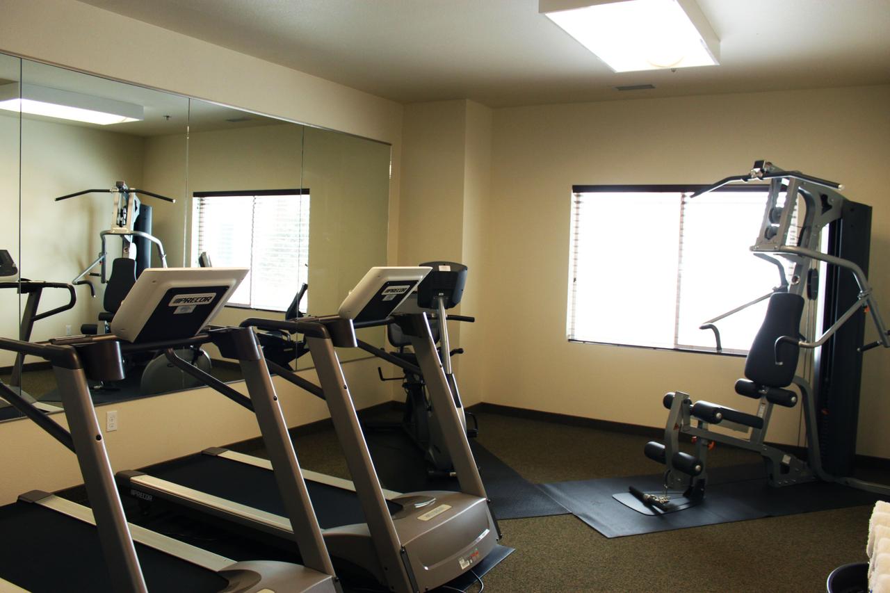 Noble Inn Minot - thumb 19
