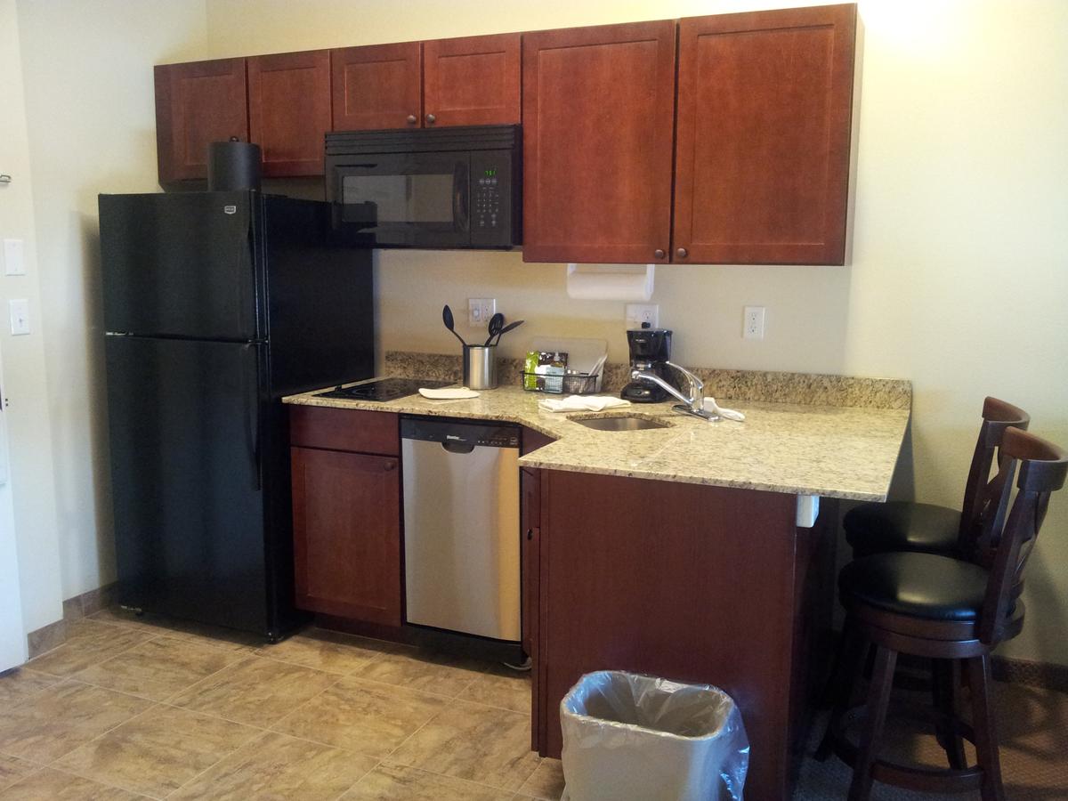 Noble Inn Minot - thumb 40