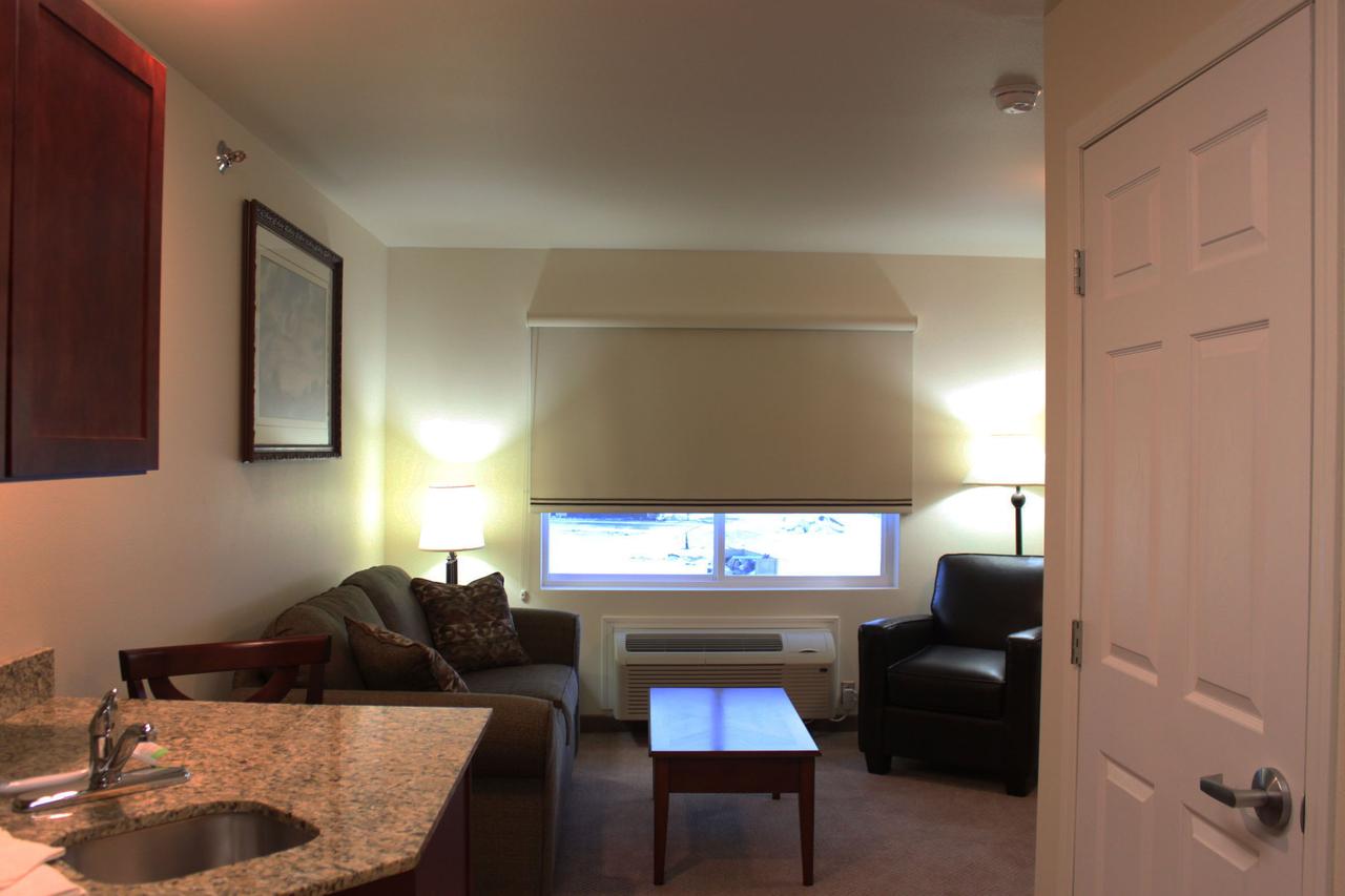 Noble Inn Minot - thumb 28