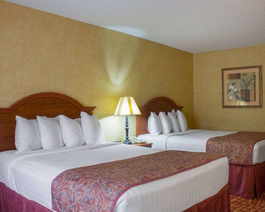 Rodeway Inn Grand Forks - thumb 25