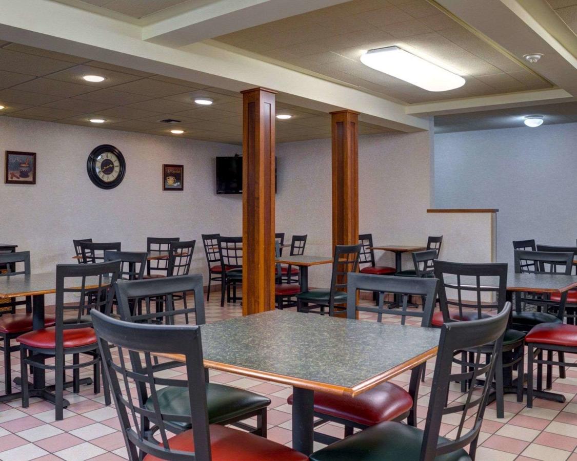 Rodeway Inn Grand Forks - thumb 24