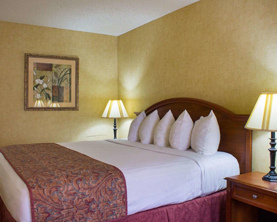 Rodeway Inn Grand Forks - thumb 42