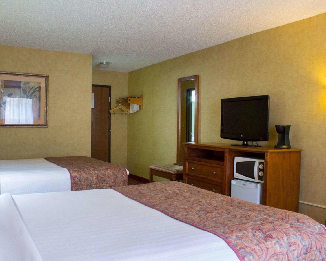 Rodeway Inn Grand Forks - thumb 32