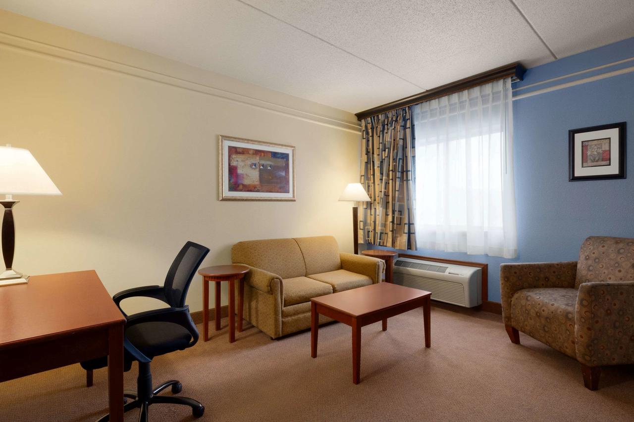 Ramada By Wyndham Fargo - thumb 29