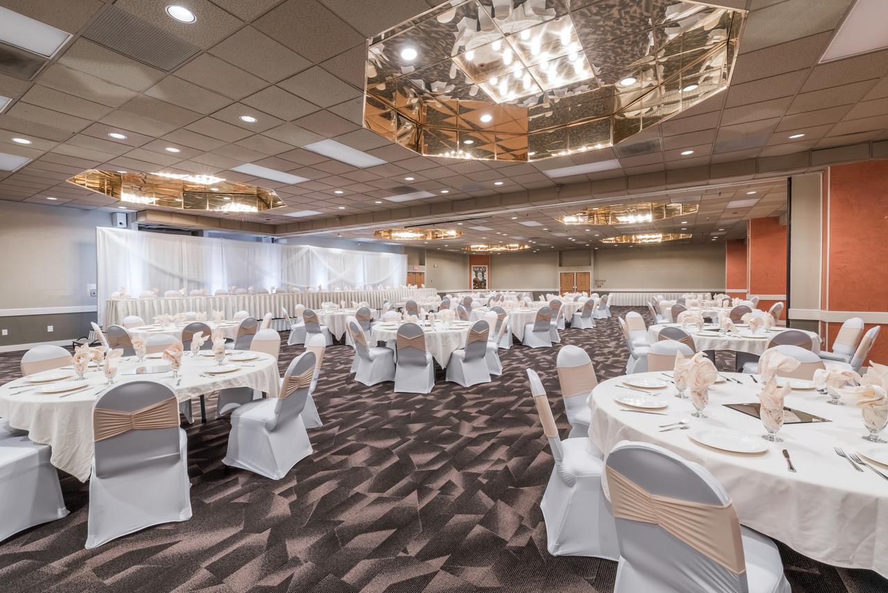 Ramada By Wyndham Fargo - thumb 20