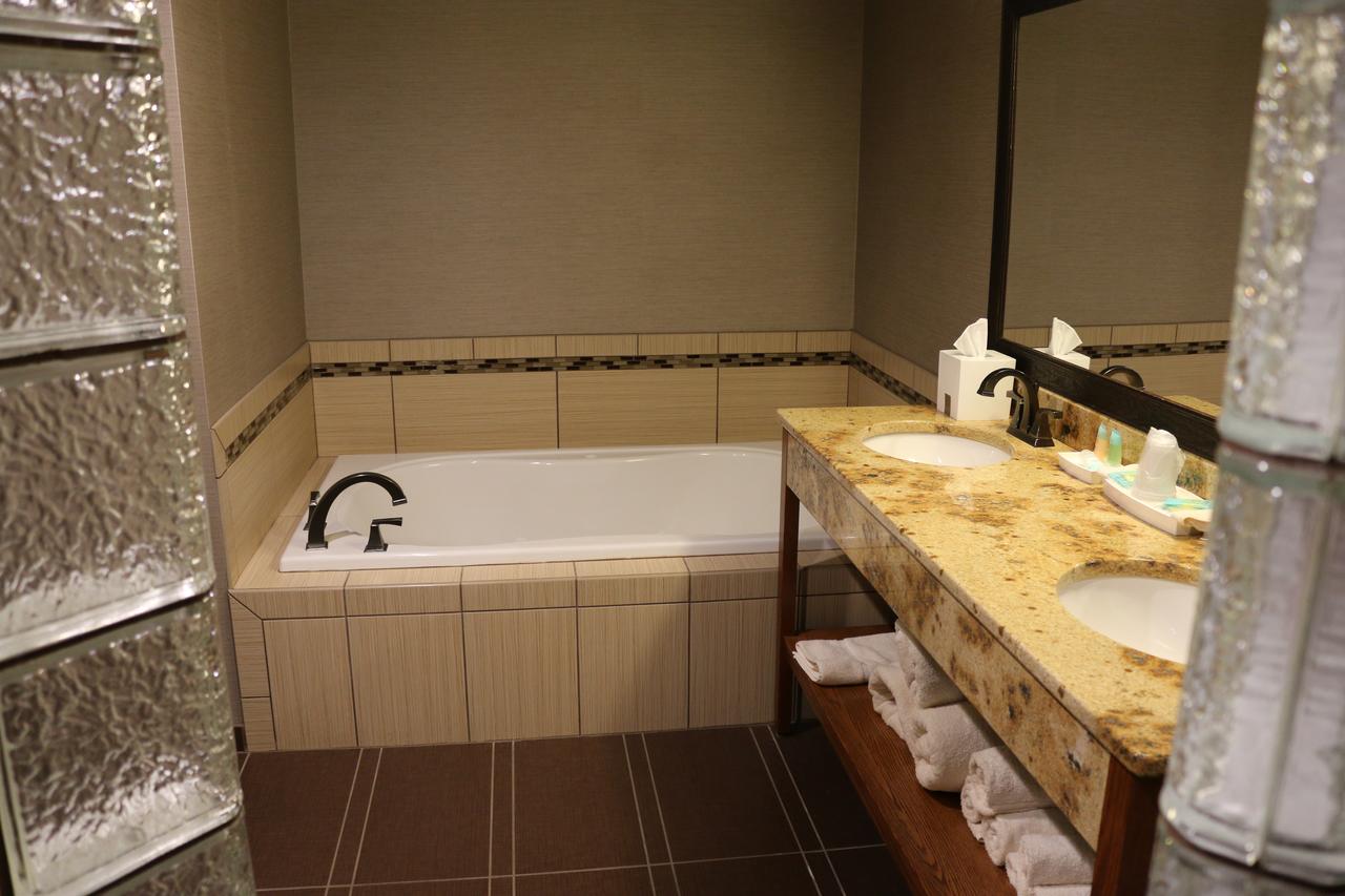 Astoria Hotel And Event Center - Dickinson - thumb 20
