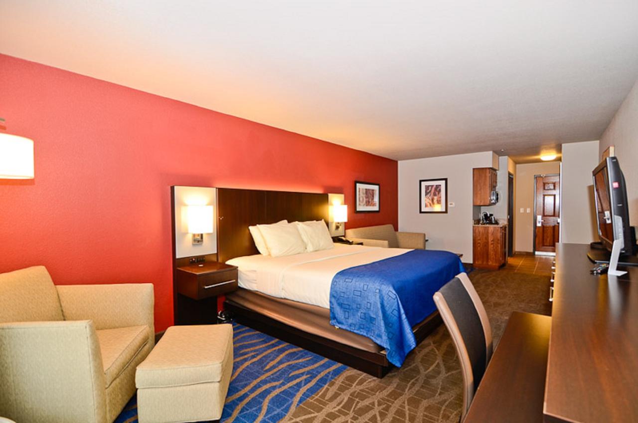 Astoria Hotel And Event Center - Dickinson - thumb 21