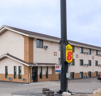 Super 8 by Wyndham Bismarck - Accommodation Michigan