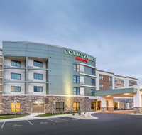 Courtyard by Marriott Bismarck North - Accommodation Michigan