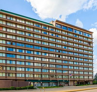 Quality Inn  Suites Cincinnati Downtown - Accommodation Michigan