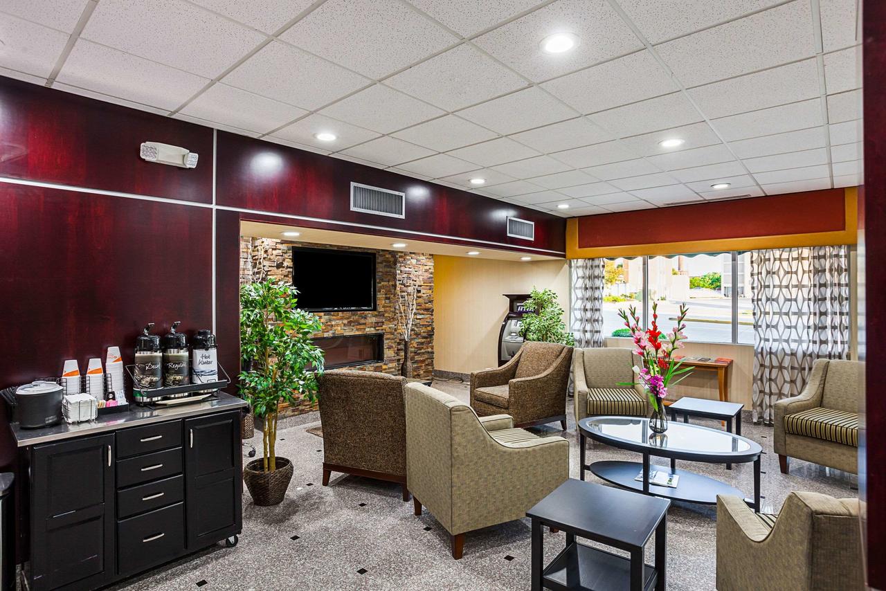 Quality Inn & Suites Cincinnati Downtown - thumb 24