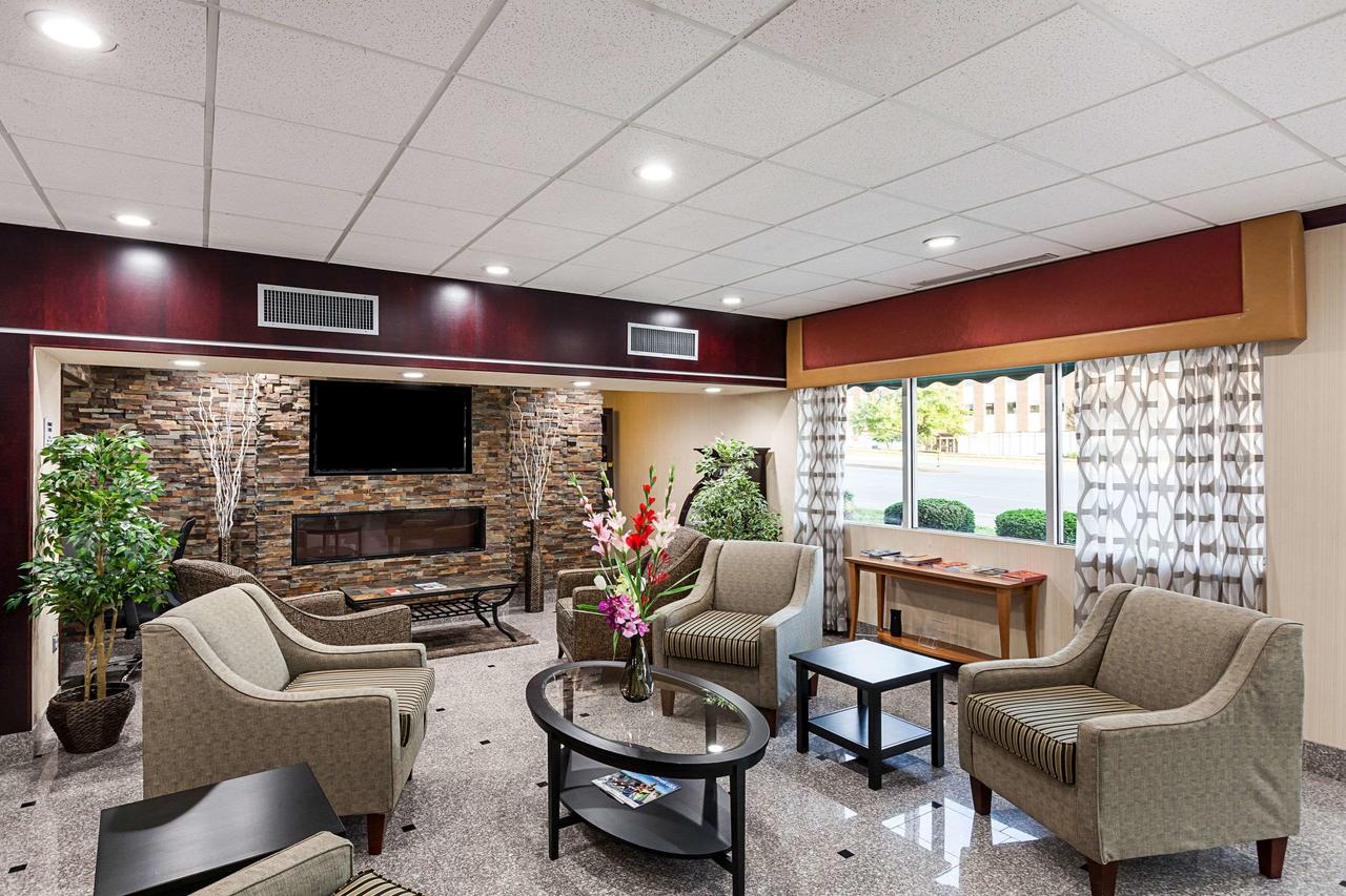 Quality Inn & Suites Cincinnati Downtown - thumb 30