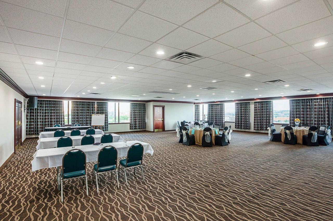 Quality Inn & Suites Cincinnati Downtown - thumb 3