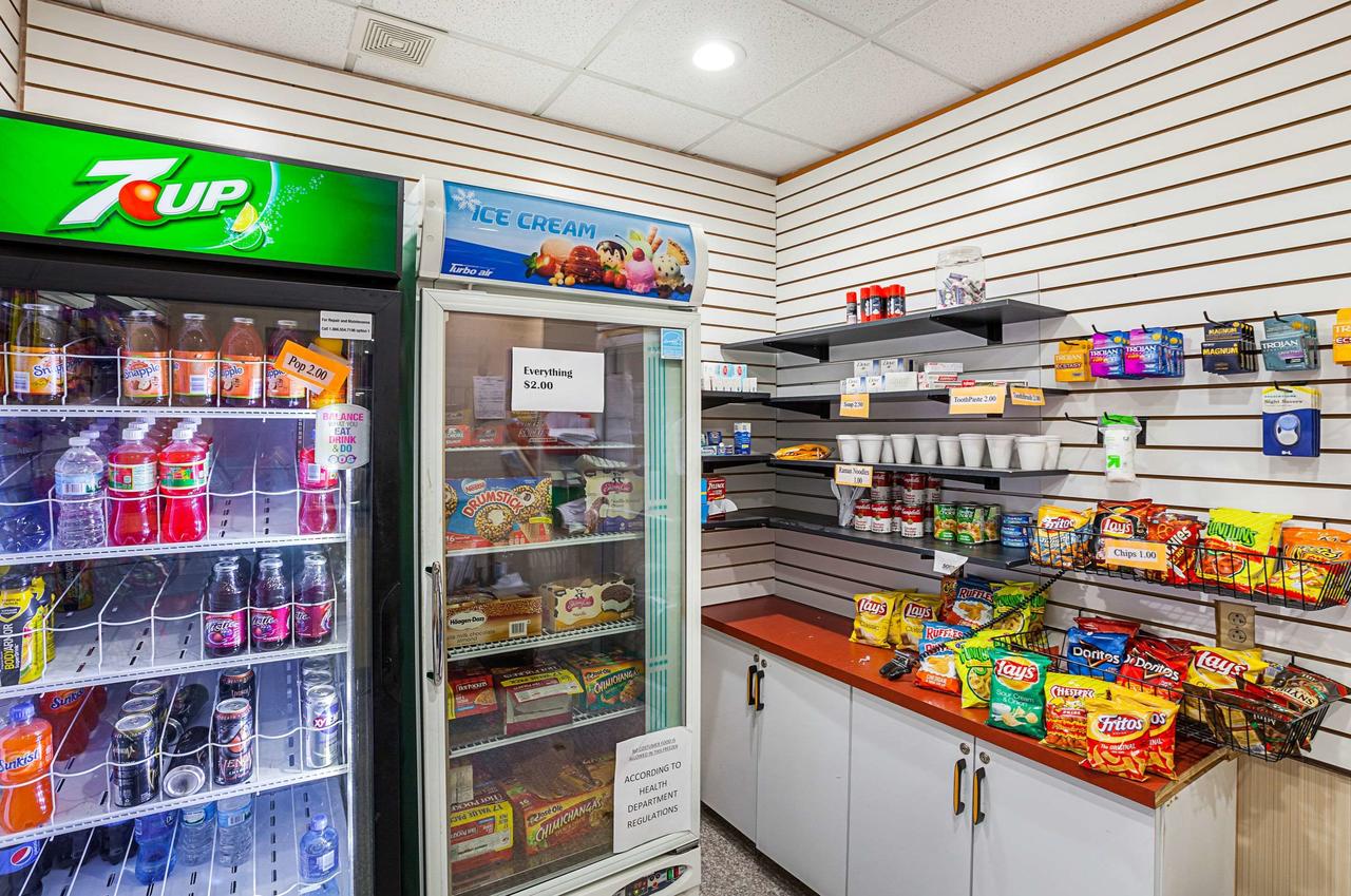 Quality Inn & Suites Cincinnati Downtown - thumb 6