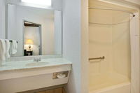 Booking Lisbon Accommodation Michigan