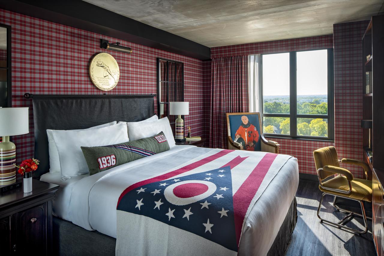 Graduate Columbus - thumb 36