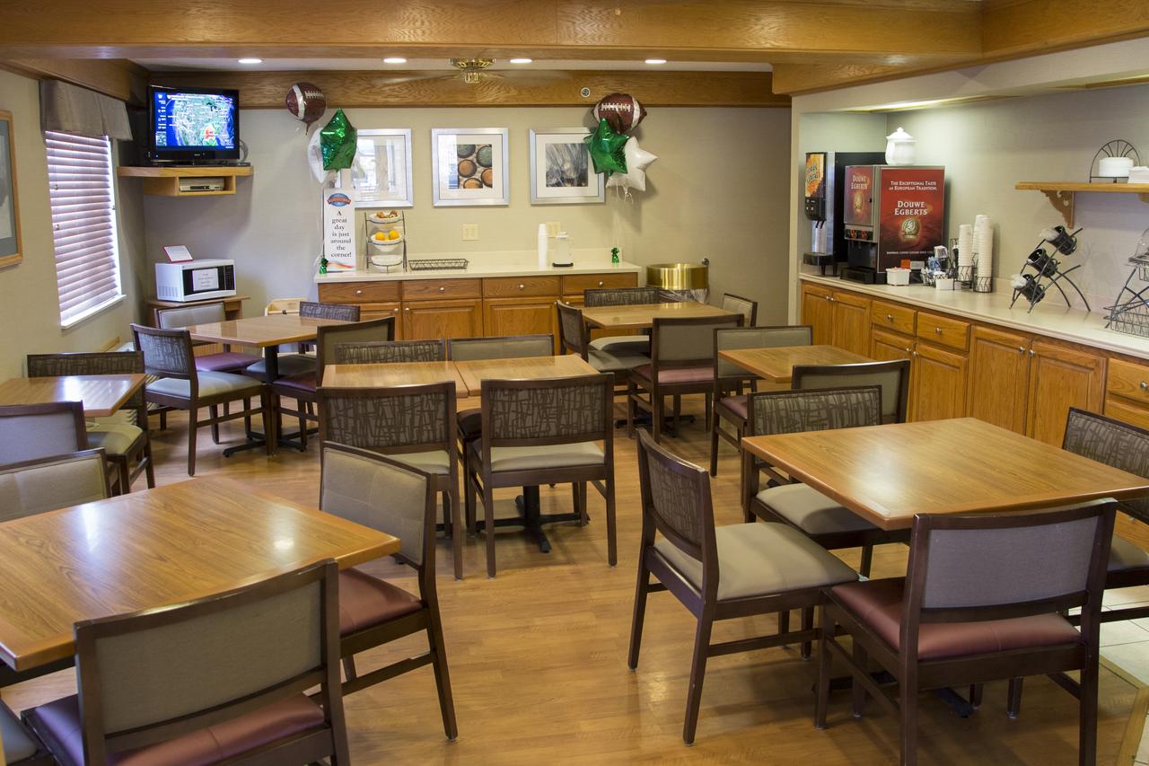 Baymont By Wyndham Athens - thumb 1