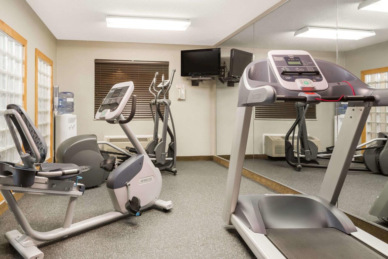 Baymont By Wyndham Athens - thumb 18