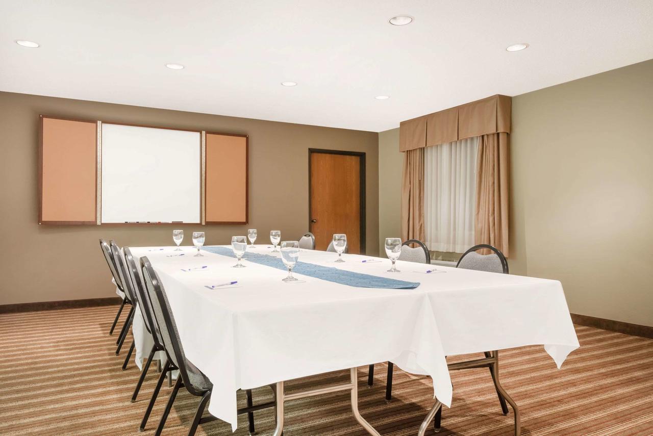 Baymont By Wyndham Athens - thumb 19