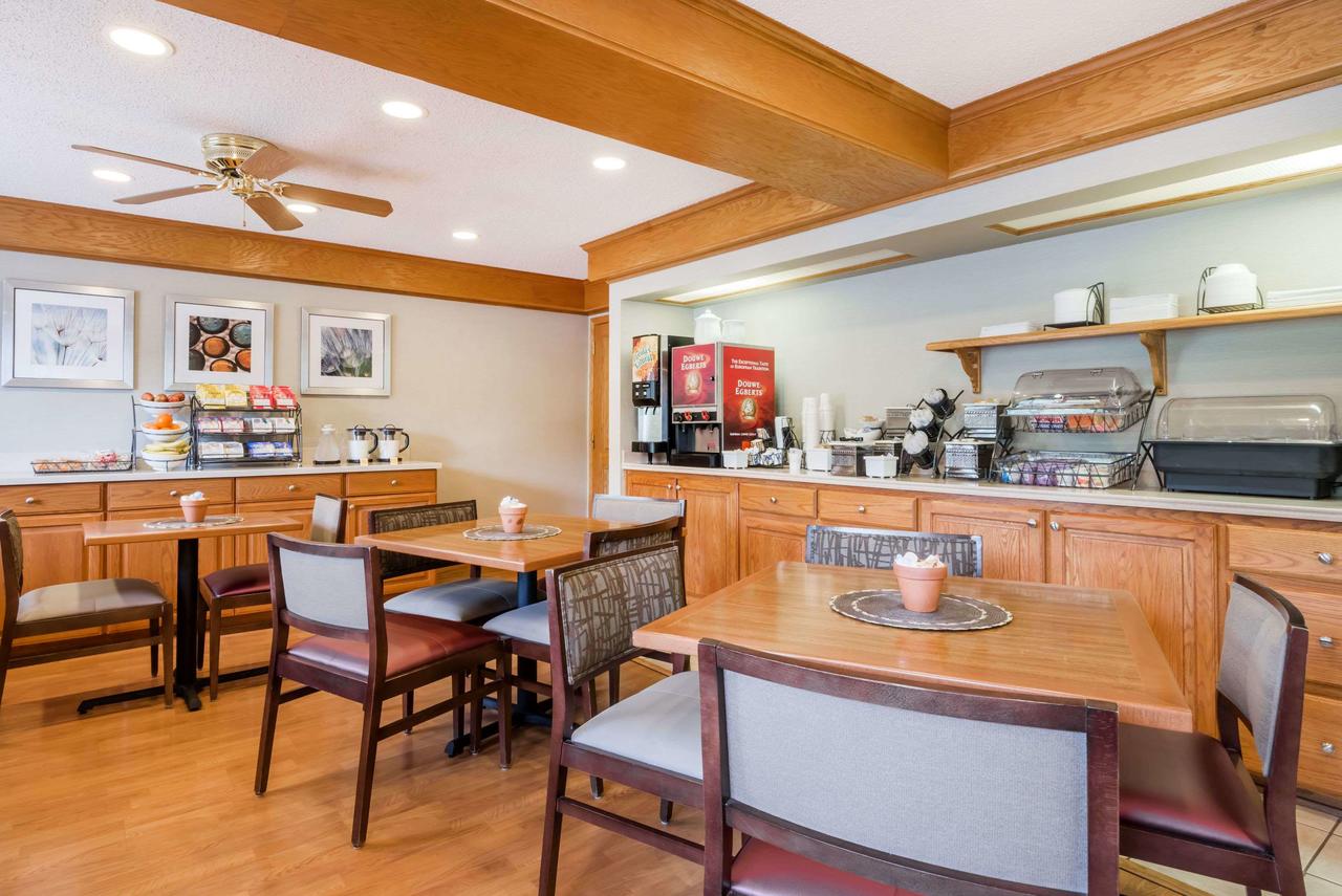 Baymont By Wyndham Athens - thumb 12