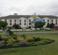 Baymont Inn  Suites by Wyndham Findlay - Accommodation Michigan
